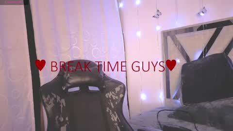 Snapshot of alfresii_rivera chatting on 10-09-25, 01:58 Carolina Join The Fan Club online show from 10-09-25, 01:58