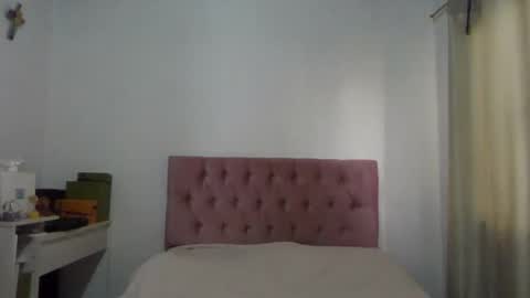 Snapshot of alia054 chatting on 02-03-25, 12:36 Alia online show from 02-03-25, 12:36