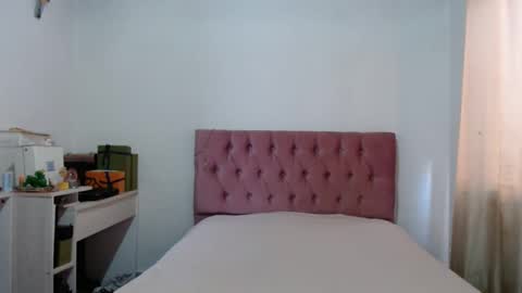 Snapshot of alia054 chatting on 09-25-25, 12:31 Alia online show from 09-25-25, 12:31