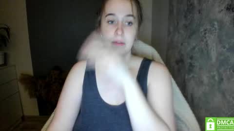 Snapshot of aliaa_ chatting on 12-11-24, 05:10 aliaa_ online show from 12-11-24, 05:10