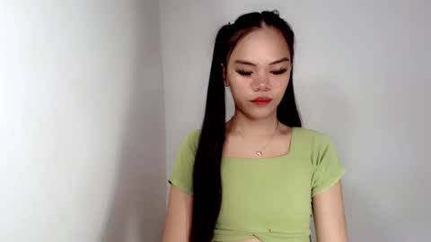 Snapshot of aliahadams chatting on 10-01-25, 07:58 ALIAH online show from 10-01-25, 07:58