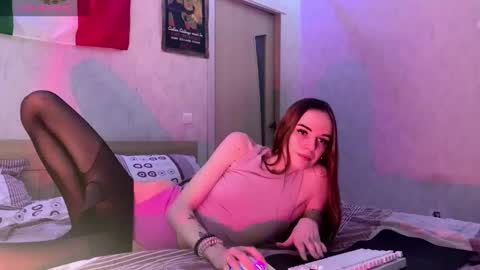 Snapshot of aliatorres chatting on 03-18-26, 06:11 Alia online show from 03-18-26, 06:11