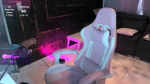 alice online show from 12-21-25, 06:04