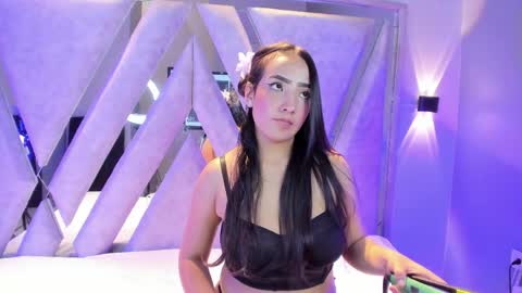 Snapshot of alice_26__ chatting on 04-27-26, 08:29 alice_26__ online show from 04-27-26, 08:29