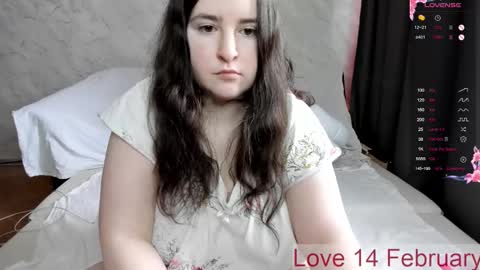 Snapshot of alice_allens chatting on 02-15-26, 08:35 Alice online show from 02-15-26, 08:35