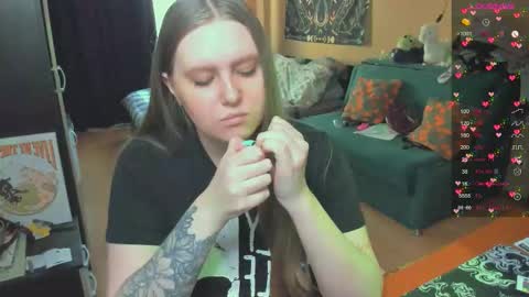 Snapshot of alice_dreamgirl_ chatting on 03-21-26, 11:04 Alice 3 online show from 03-21-26, 11:04