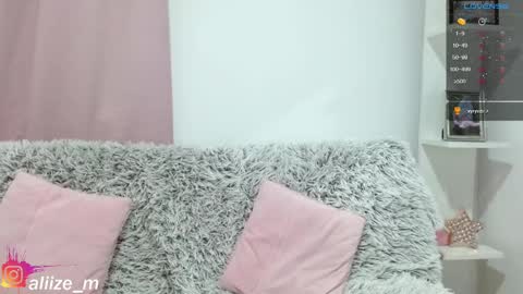 Snapshot of alice_dussan_ chatting on 02-18-25, 12:59 alice online show from 02-18-25, 12:59
