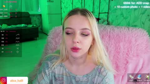 alice_halle online show from 12-14-24, 07:51