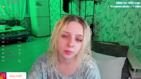 alice_halle online show from 01-02-25, 05:18