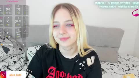 alice_halle online show from 03-08-25, 07:09