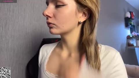 My name is Alice find out about me in the Fansly  online show from 10-13-25, 03:12