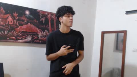 Snapshot of alice_julls chatting on 11-13-25, 08:19 alice online show from 11-13-25, 08:19