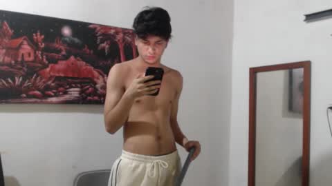 Snapshot of alice_julls chatting on 12-18-25, 09:54 alice online show from 12-18-25, 09:54