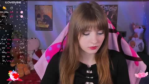 Snapshot of alice_langley chatting on 12-13-24, 11:13 Alice 3 online show from 12-13-24, 11:13