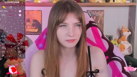 Snapshot of alice_langley chatting on 12-18-24, 12:51 Alice 3 online show from 12-18-24, 12:51