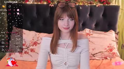 Snapshot of alice_langley chatting on 03-01-25, 11:50 Alice 3 online show from 03-01-25, 11:50