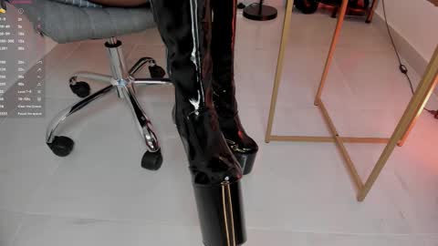 Mistress Alice. online show from 02-27-26, 08:09