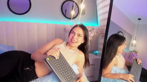 alice_lodge online show from 09-20-25, 03:29