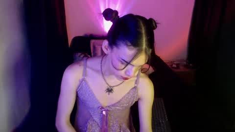 Snapshot of alice_m00nn chatting on 12-10-24, 09:01 alice_m00nn online show from 12-10-24, 09:01