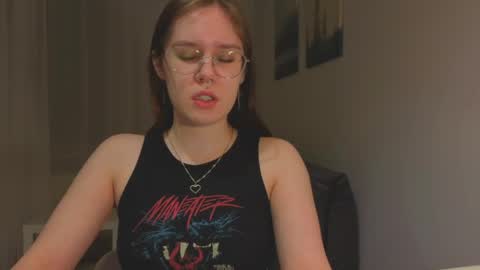 Snapshot of alice_miiiller chatting on 04-01-26, 02:47 Alice online show from 04-01-26, 02:47