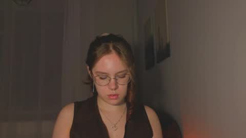 Snapshot of alice_miiiller chatting on 04-05-26, 05:10 Alice online show from 04-05-26, 05:10