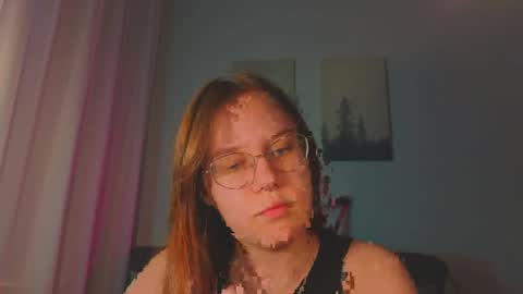 Snapshot of alice_miiiller chatting on 04-24-26, 10:50 Alice online show from 04-24-26, 10:50