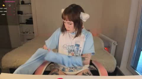  Alice  online show from 10-11-25, 12:15