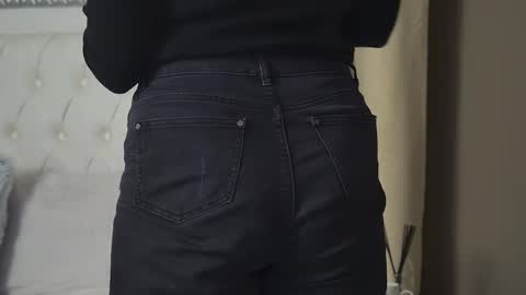 AliceMunro online show from 02-21-26, 08:32