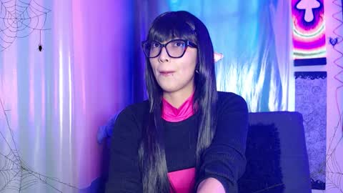      online show from 10-05-25, 05:33