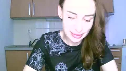 Snapshot of alice_sewx chatting on 03-24-26, 12:43 Alice Sewx online show from 03-24-26, 12:43