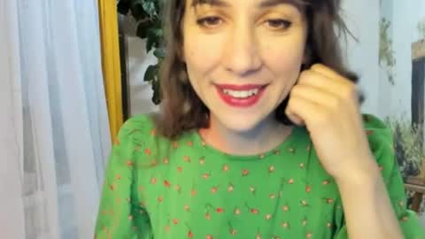 Snapshot of alice_sincere chatting on 07-13-26, 09:06 Alice Love you all online show from 07-13-26, 09:06