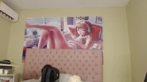 Sofia online show from 02-22-25, 10:40