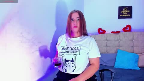 alice_summer1 online show from 12-14-25, 03:01