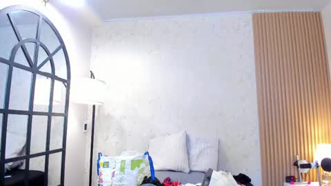Alice and Asia online show from 05-11-26, 07:33