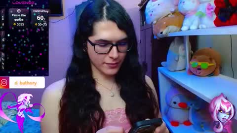 Snapshot of alicebathory_ chatting on 11-07-25, 06:30 Alice Bathory online show from 11-07-25, 06:30