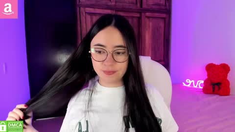 Aliceee  ..   97YP9VWGZHrefnav wishlist lists 1 online show from 05-15-26, 07:21
