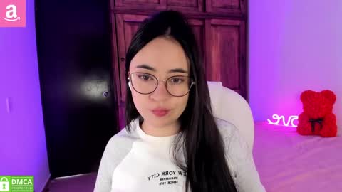 Aliceee  ..   97YP9VWGZHrefnav wishlist lists 1 online show from 05-17-26, 07:32