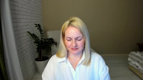 Alicee online show from 02-16-26, 07:43