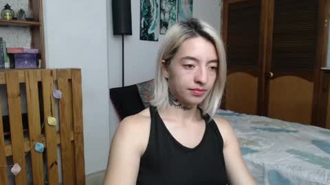 alicee_logan_ online show from 05-05-26, 01:57