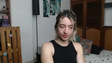 alicee_logan_ online show from 06-11-26, 02:22