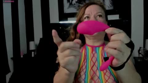 alicee_mature4 online show from 09-22-25, 10:34