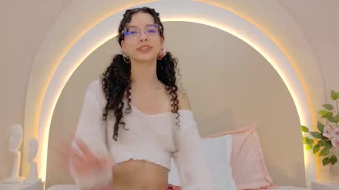 alice online show from 10-20-25, 03:56