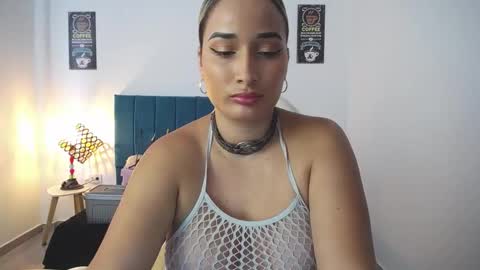 Snapshot of alicee_wild_ chatting on 10-09-25, 09:24 Alicia 1000 PM - 600 AM COLOMBIAN TIME online show from 10-09-25, 09:24