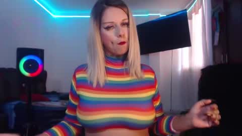 aliceesmiths online show from 10-11-25, 12:15