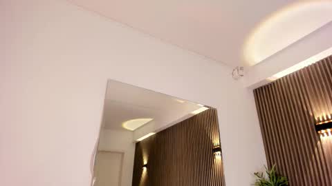 Alice  online show from 01-15-26, 04:17