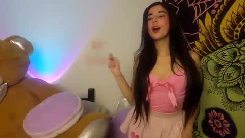 Alicekingdom online show from 11-23-25, 12:21