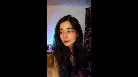 Alicekingdom online show from 01-10-26, 01:18