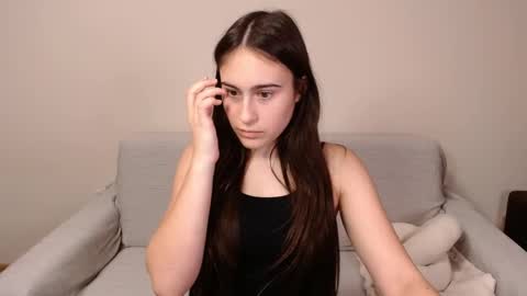 Snapshot of alicekollt chatting on 12-21-24, 10:19 alicekollt online show from 12-21-24, 10:19