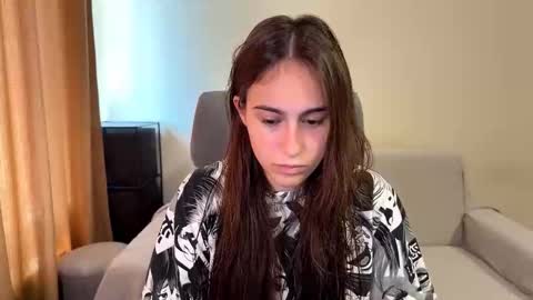 Snapshot of alicekollt chatting on 09-22-25, 09:11 alicekollt online show from 09-22-25, 09:11