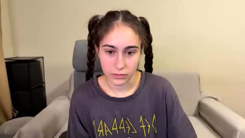 Snapshot of alicekollt chatting on 02-13-26, 05:20 alicekollt online show from 02-13-26, 05:20